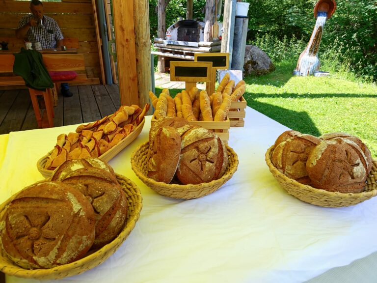 Brot Backen bei den Stockmühlen in Mallnitz